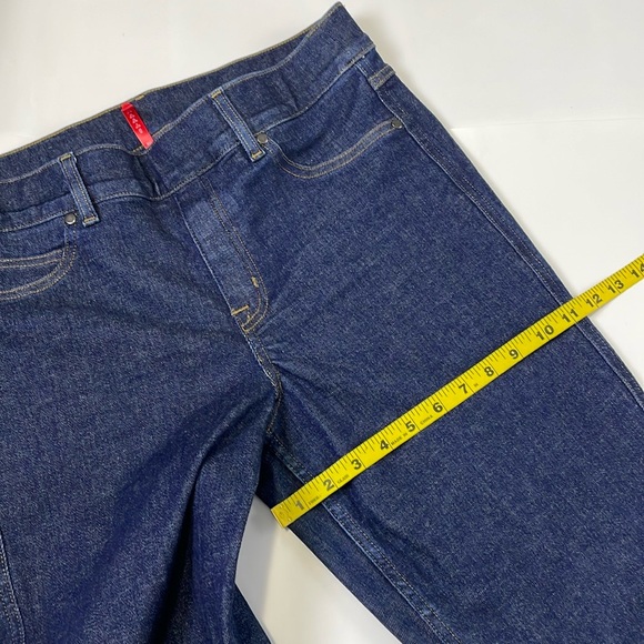 SPANX Cropped Kick Flared Jeans in Raw Indigo Wash Size XL - Picture 16 of 16